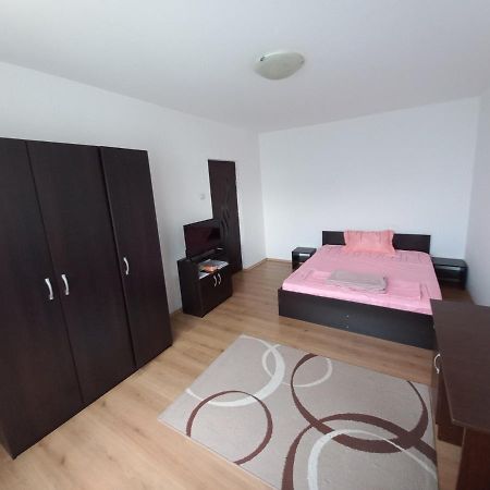 Studio Gorjului Boekarest Buitenkant foto