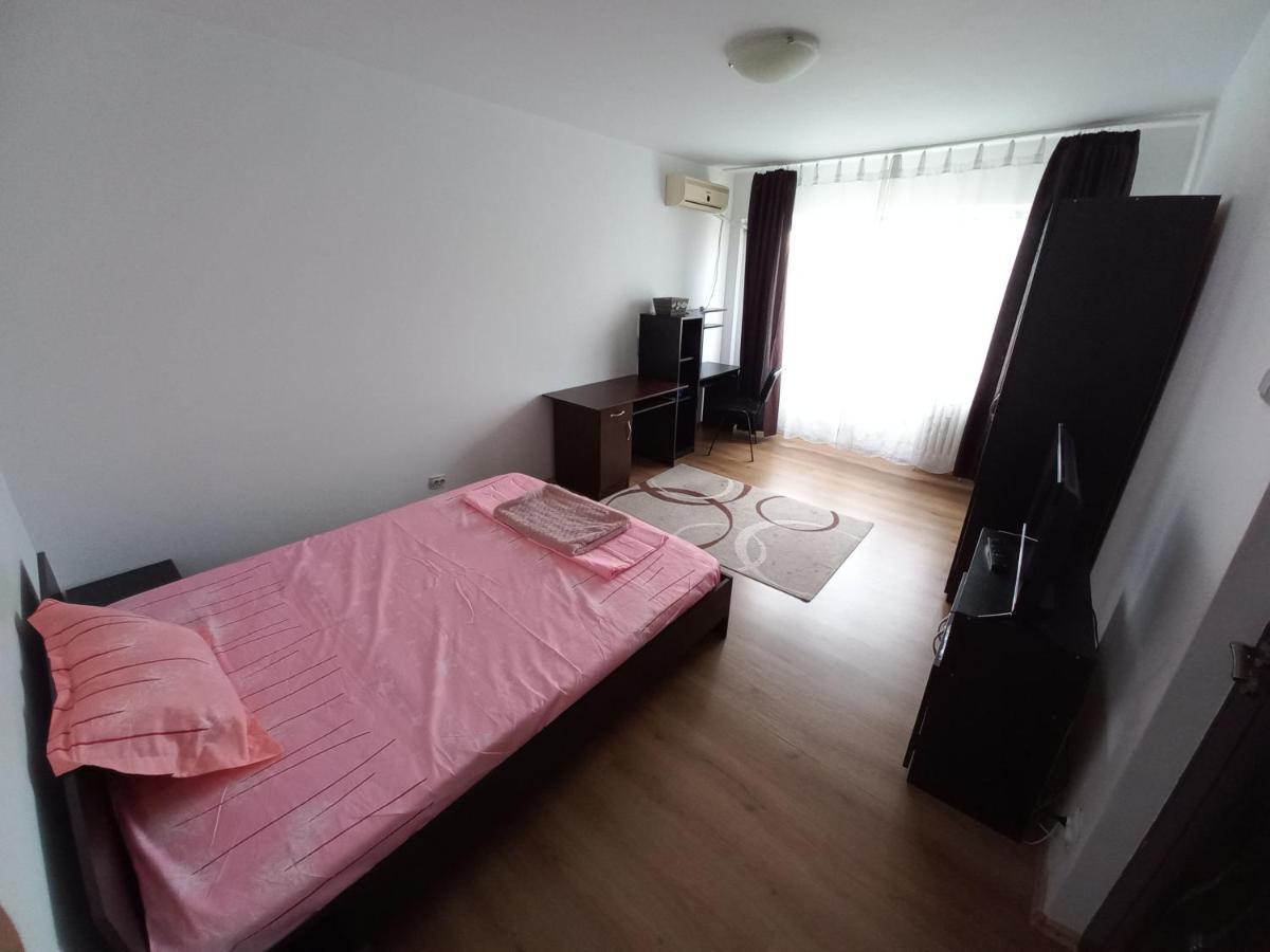 Studio Gorjului Boekarest Buitenkant foto